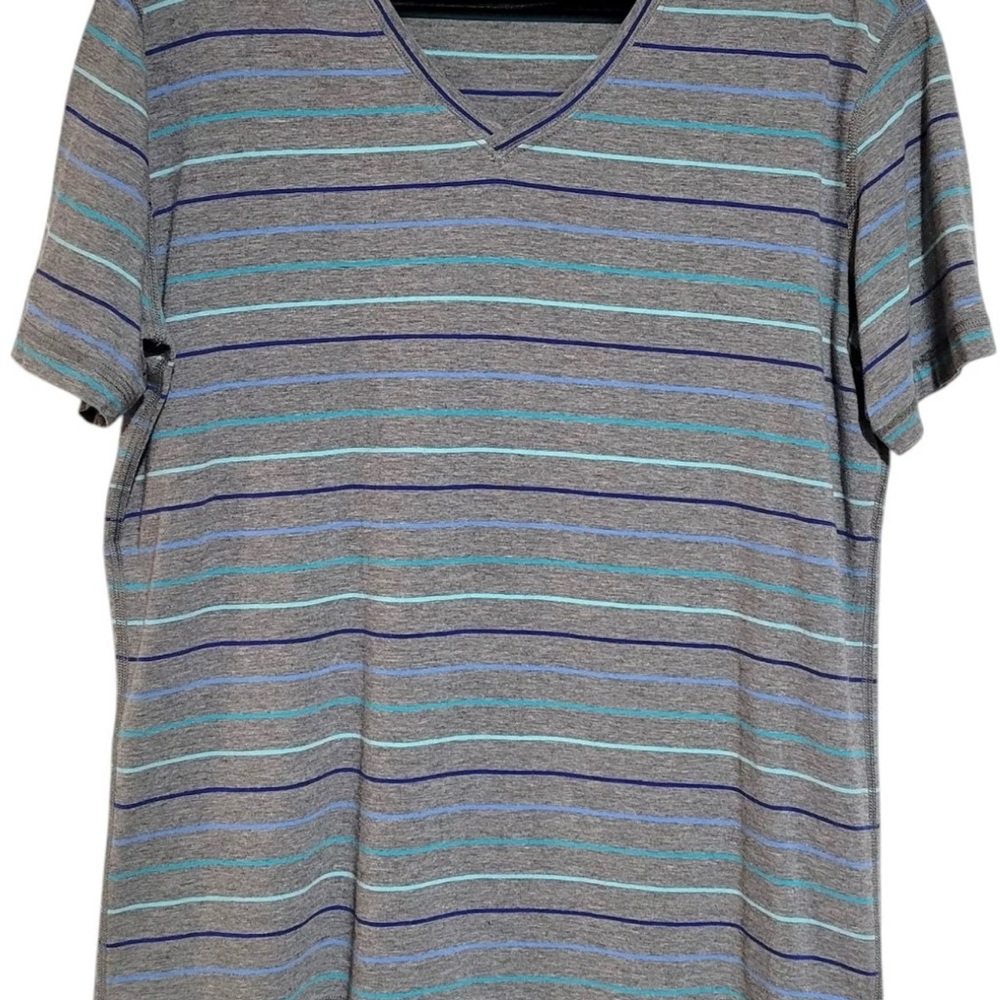 LULULEMON  MEN’S Gray Striped V-Neck  Shirt.